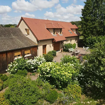 Jolie Futaie à Meaulne-tronçais Bed & Breakfast 3*