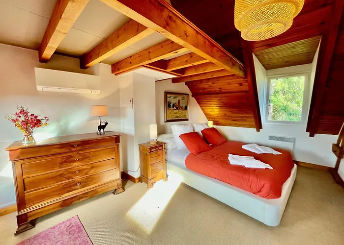 D'hotes De Charme Jolie Futaie En Foret De Troncais 3*